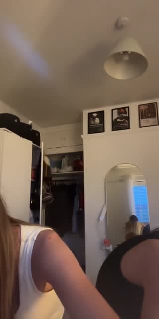 @xg1na_ TikTok live stream