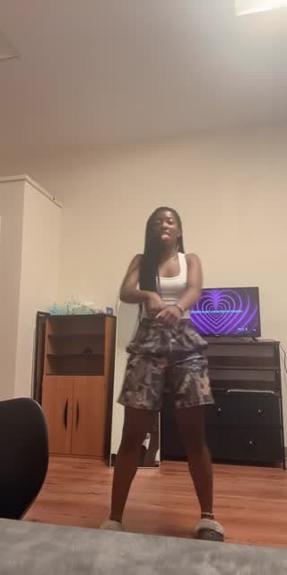 TikTok live: 18+ by @earth2.._coco
