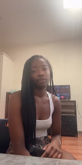 TikTok live: 18+ by @earth2.._coco