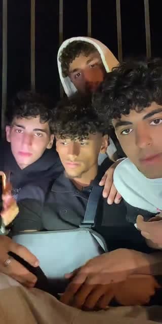 TikTok live: هنقيم النسوان by @yasso__1