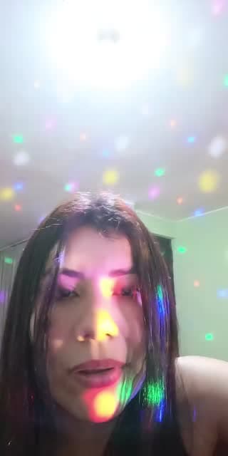 TikTok live: Bienvenidos a mi live😊 by @jazmincitavargas