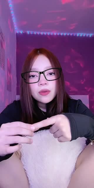 TikTok live: therian jugando fri 🔥 by @hxnnilu
