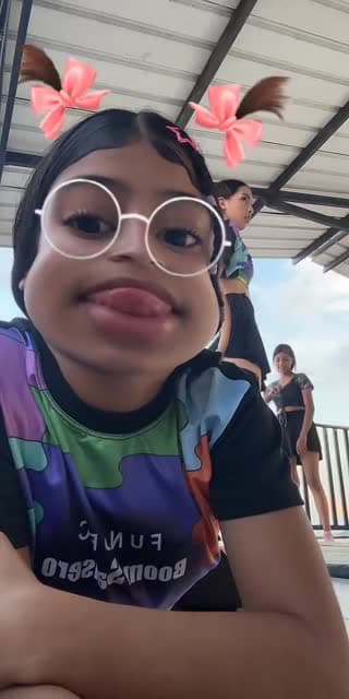 TikTok live: Únanse q ya los vi😡 by @valeria.2642