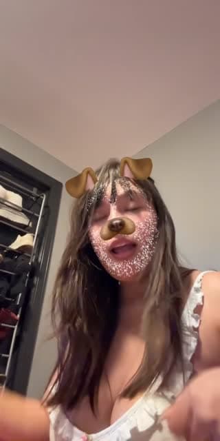 TikTok live: Holas by @victoriaaa2212