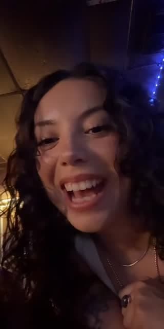 TikTok live: Hi friends!! by @_ll2g_