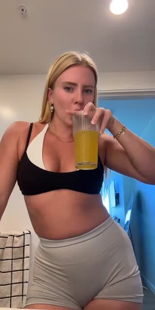TikTok live: GYM PREGAME W ME by @maddiemartinsky