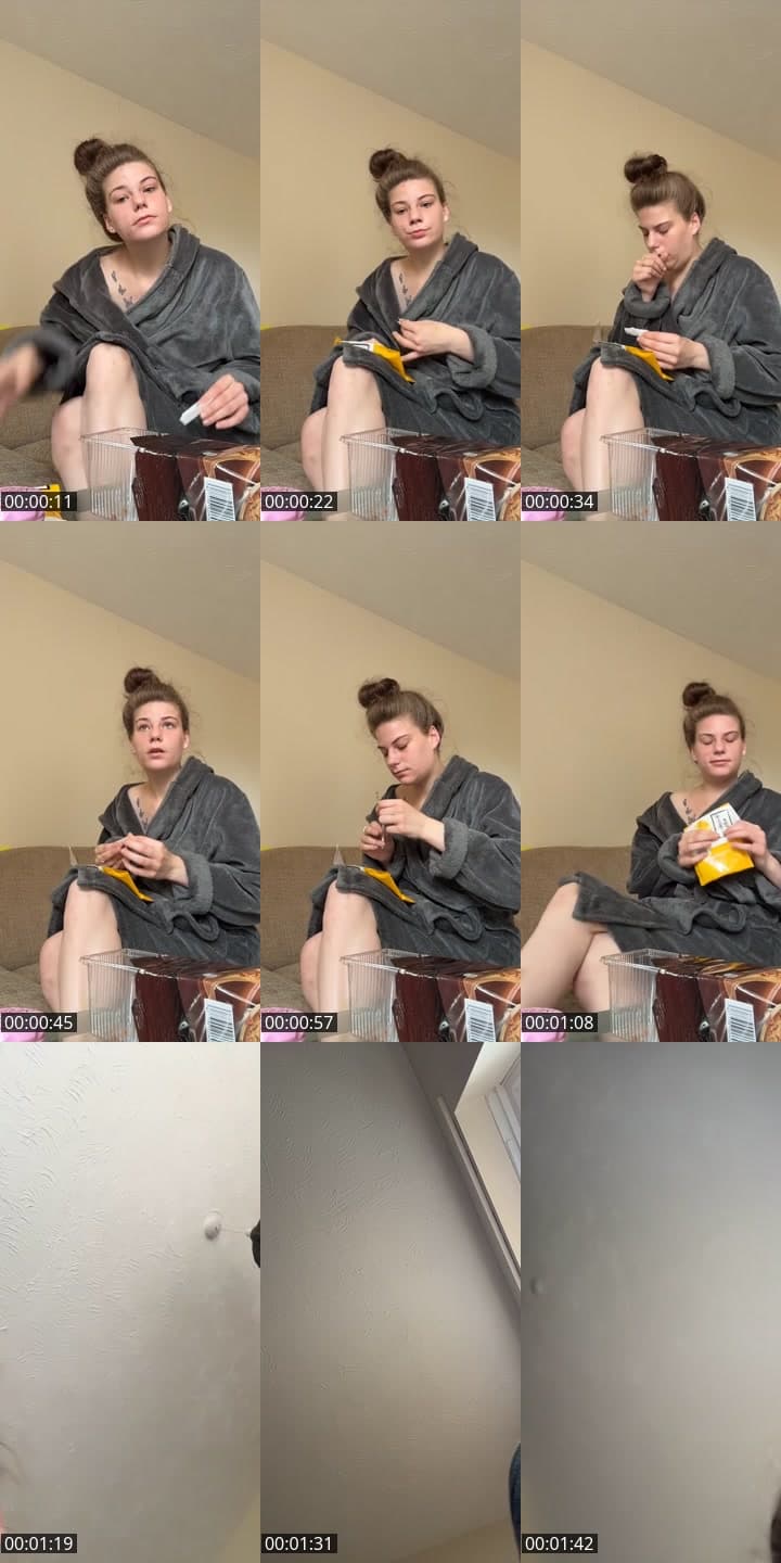 @lily.kxa23 TikTok live stream