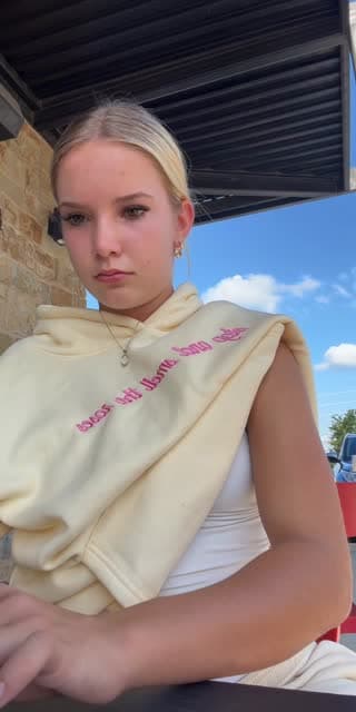 @graceann.robertson TikTok live stream