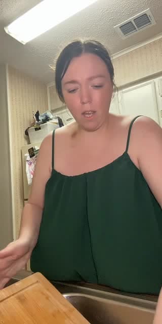 TikTok live: Hiiii by @otterbangz