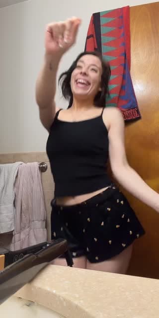@sarahrupard20 TikTok live stream