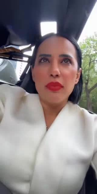@sandracuevas_ TikTok live stream