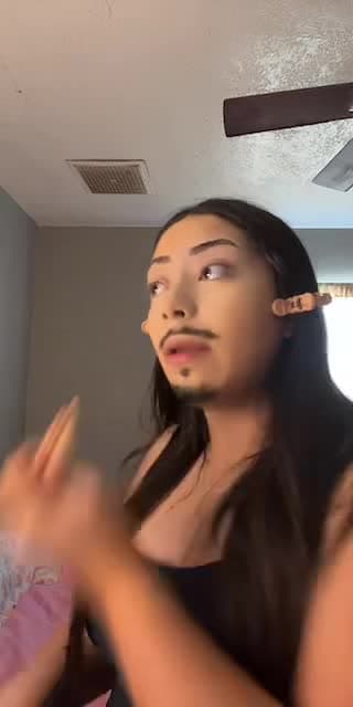TikTok live: phxaz by @updaskopee