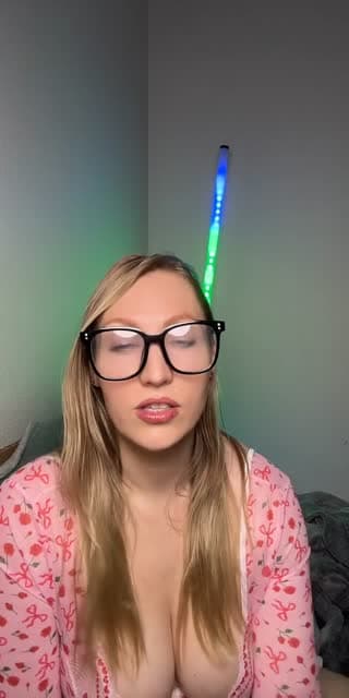 @empressjess555 TikTok live stream