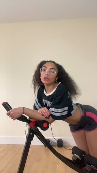 @alilvalentina TikTok live stream