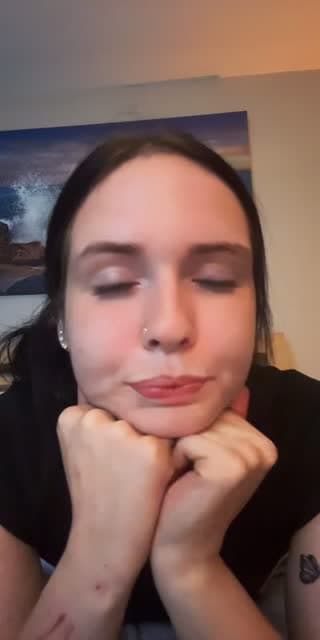 TikTok live: hi everyone pls join by @leahhfaithhh