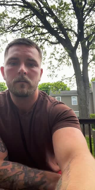 TikTok live: Fitness Wednesday by @frostyfitness96