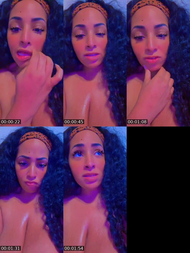 TikTok live: Who’s obsessed ? by @elle.jet