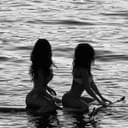 @happy_twinss