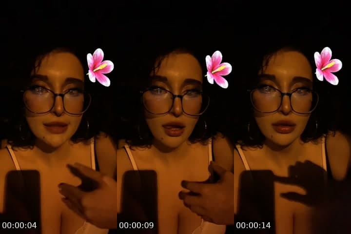 @myyyeccemm TikTok live stream