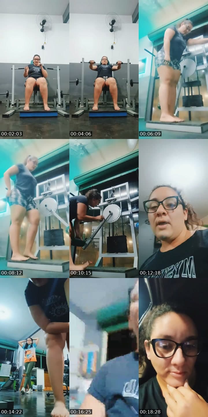 na academia 🏋🏻‍♀️