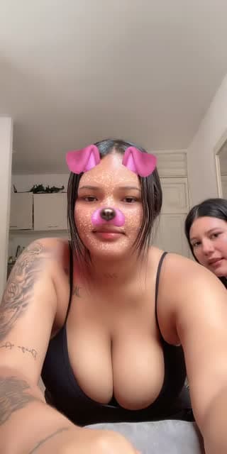 @yfr.alexandra TikTok live stream