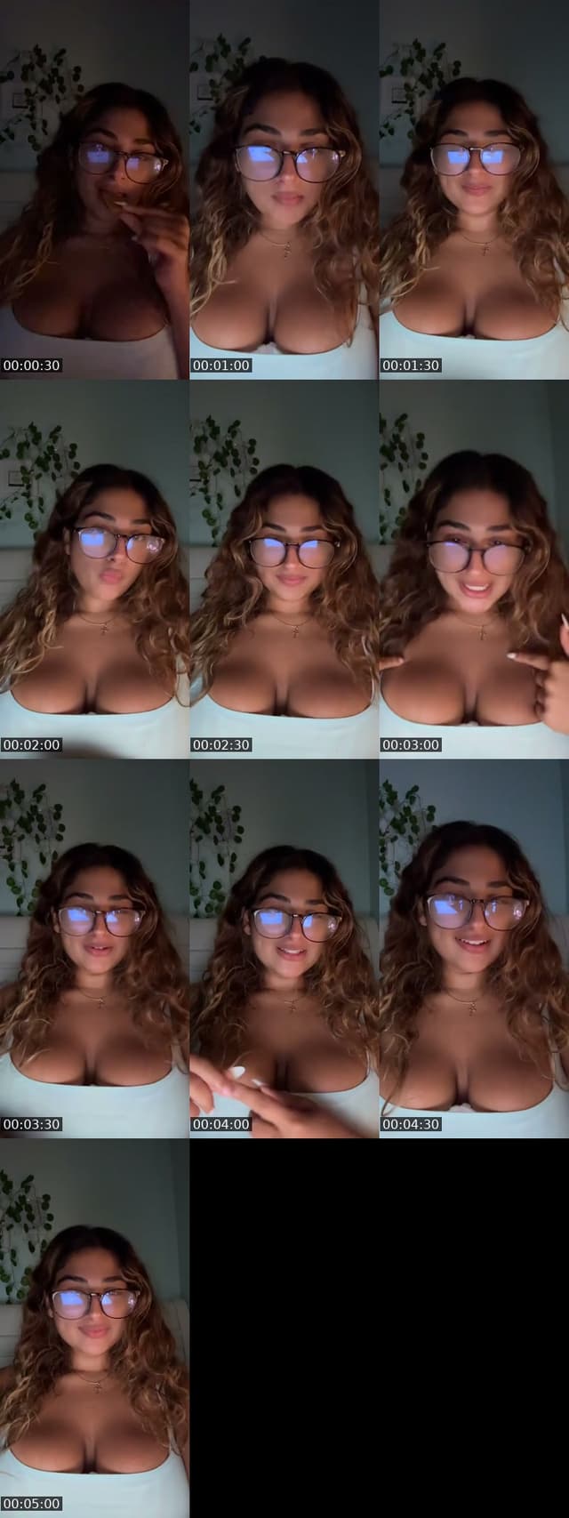 TikTok live: hiiii💗 by @goldglittertiger