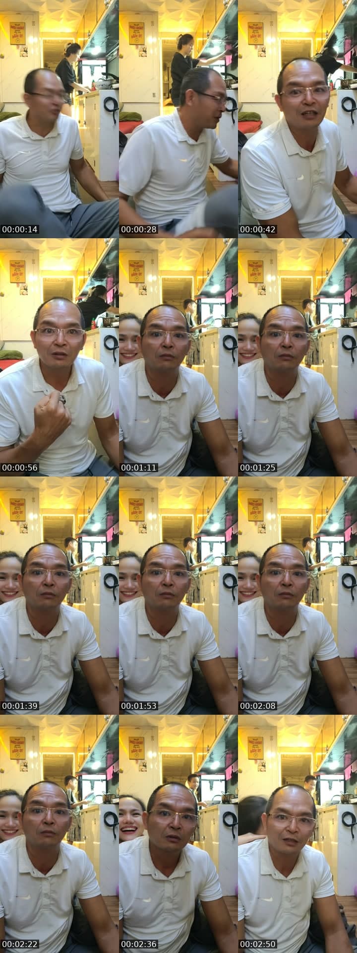 Vợ Chồng Sống Trên Xe