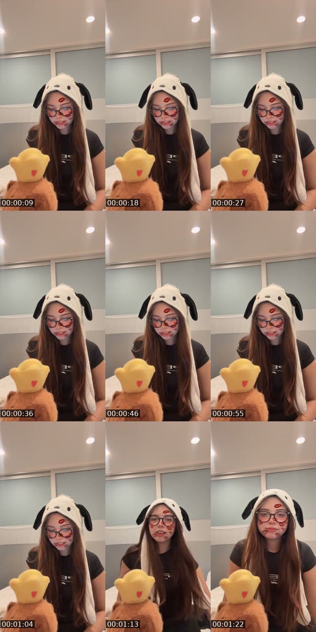 TikTok live: Holis👀🐰 by @sofitamarii