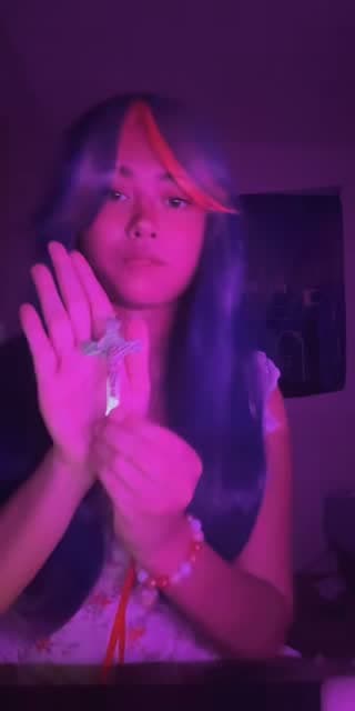 @theyluvvbatz TikTok live stream