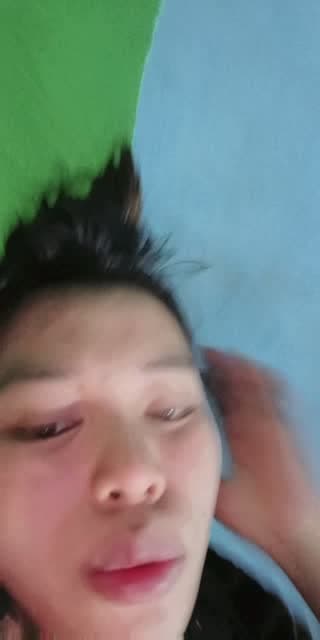 😔