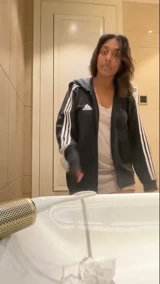 @days_with_dena.04 TikTok live stream