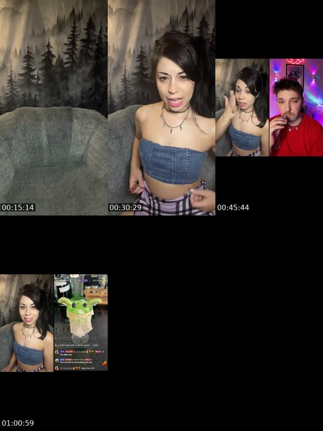 TikTok live: Foxy Roxy herself 🦊 by @foxyr0xxy