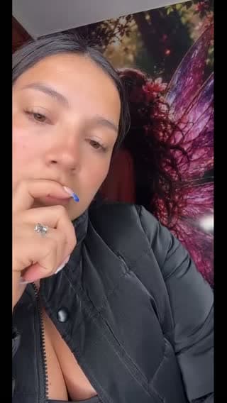 @vivianarodriguez2006 TikTok live stream