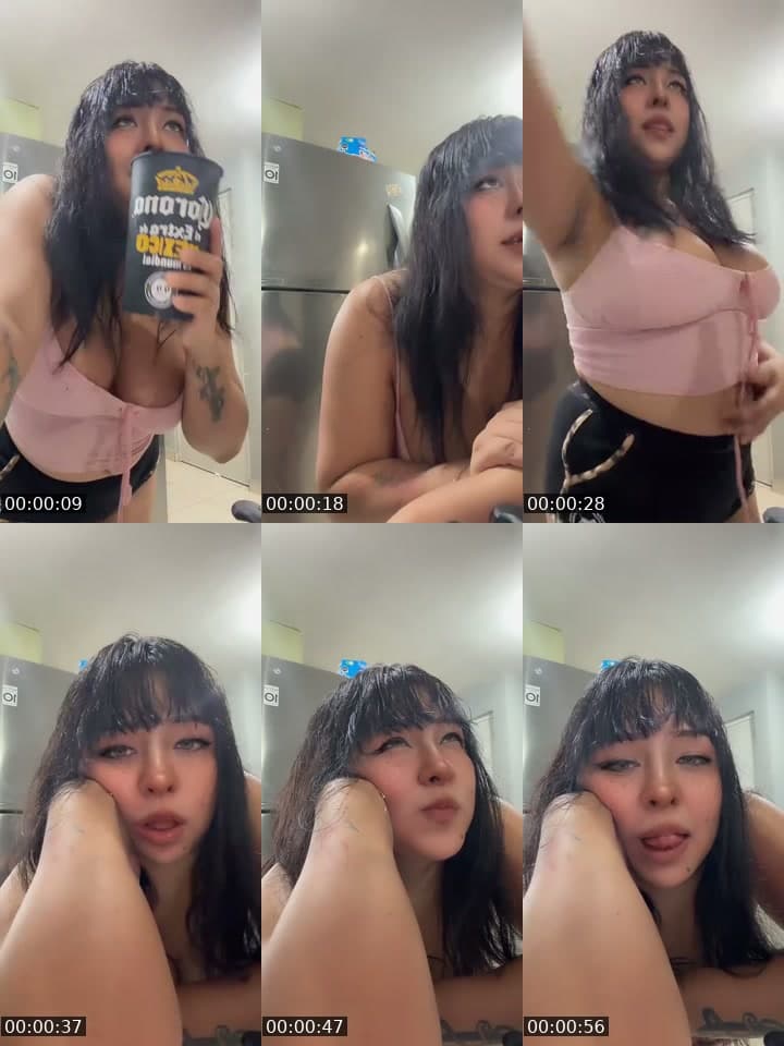 @ginnix_cosplay1 TikTok live stream