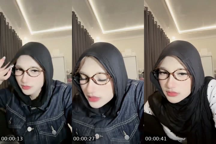 @prettiesscaa TikTok live stream