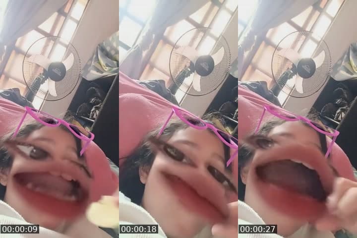 @sara.la.mas._bella TikTok live stream