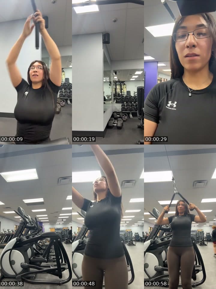 @justcallmeesme TikTok live stream