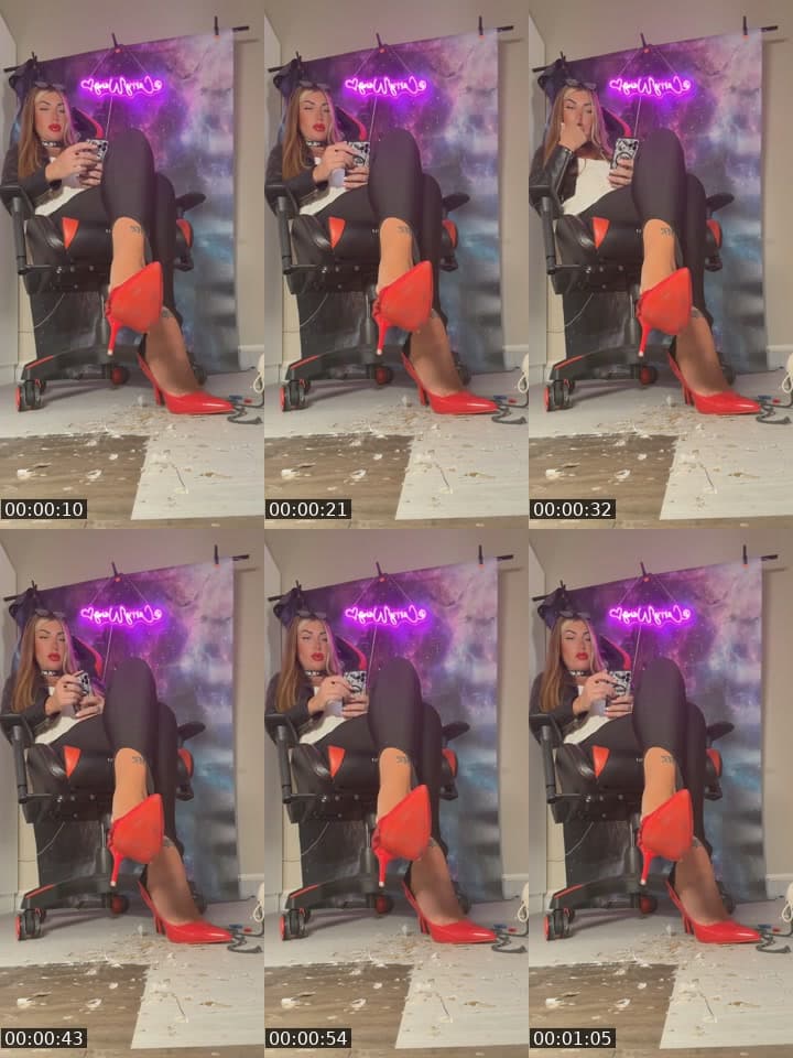 @goddescarrywang TikTok live stream